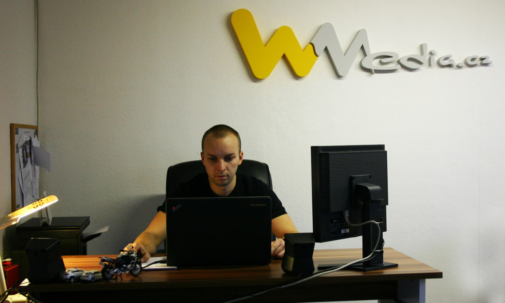 w-media_office